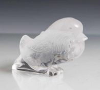 Kleine vollplastische Vogelfigur, Daum France, Kristallglas, teils mattiert, teils poliert,