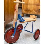 Dreirad für Kinder, 50/60er Jahre, Märklin, VEB Rollerbau, Artikel-Nr. 1140/237/1, Holz/Metall,