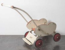 Opel Puppenwagen, wohl 1930er/1940er Jahre, Holz/Metall, im Originalzustand, auf Trittbrett