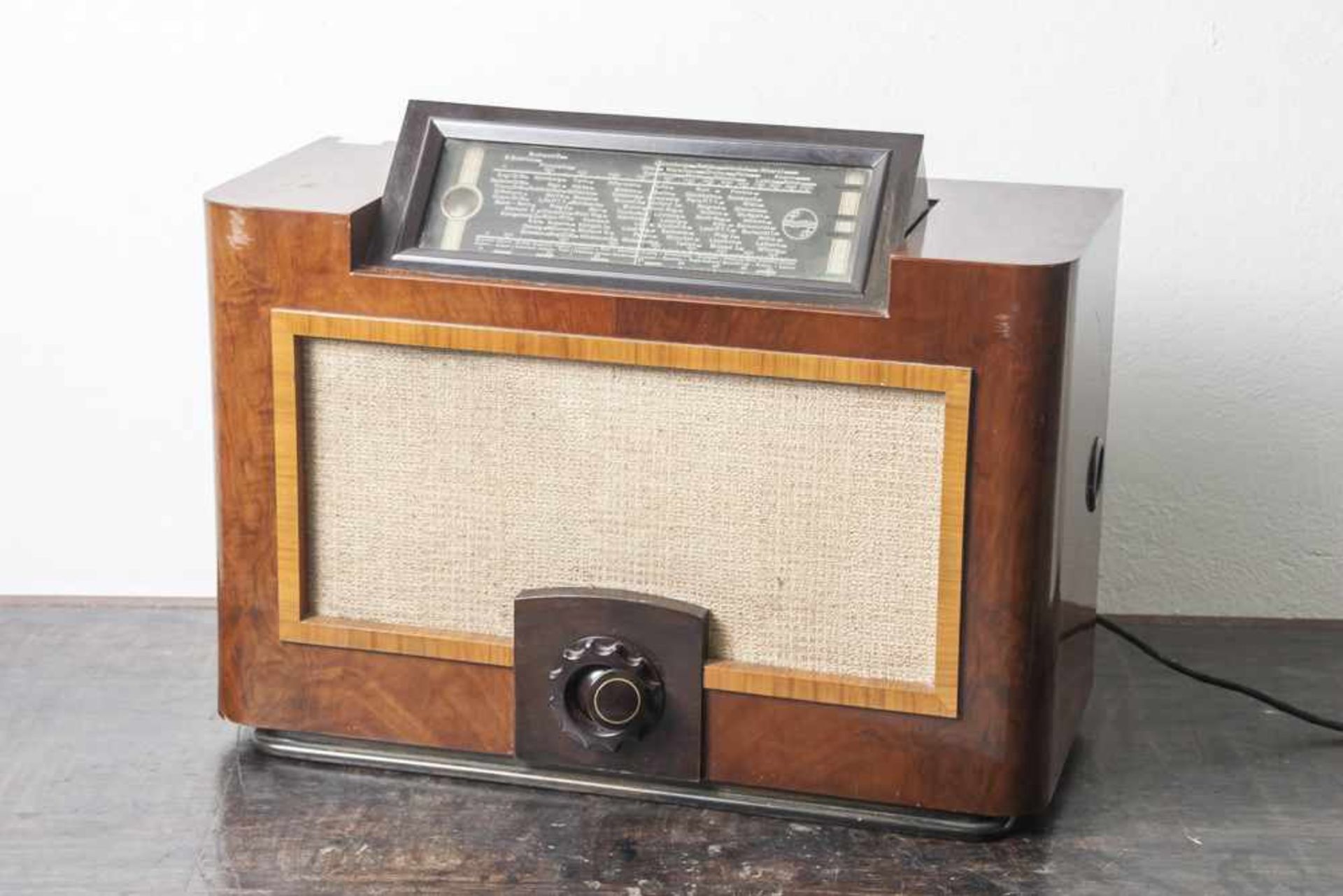 Radio Philips, Valvo Aachen Super D52 AU, ausklappbares Display, seltenes Modell mit Monohenbel.