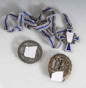 Konvolut von 3 Orden und Ehrenzeichen, III. Reich, darunter: a) Mutterkreuz Bronze, an Band, 16.