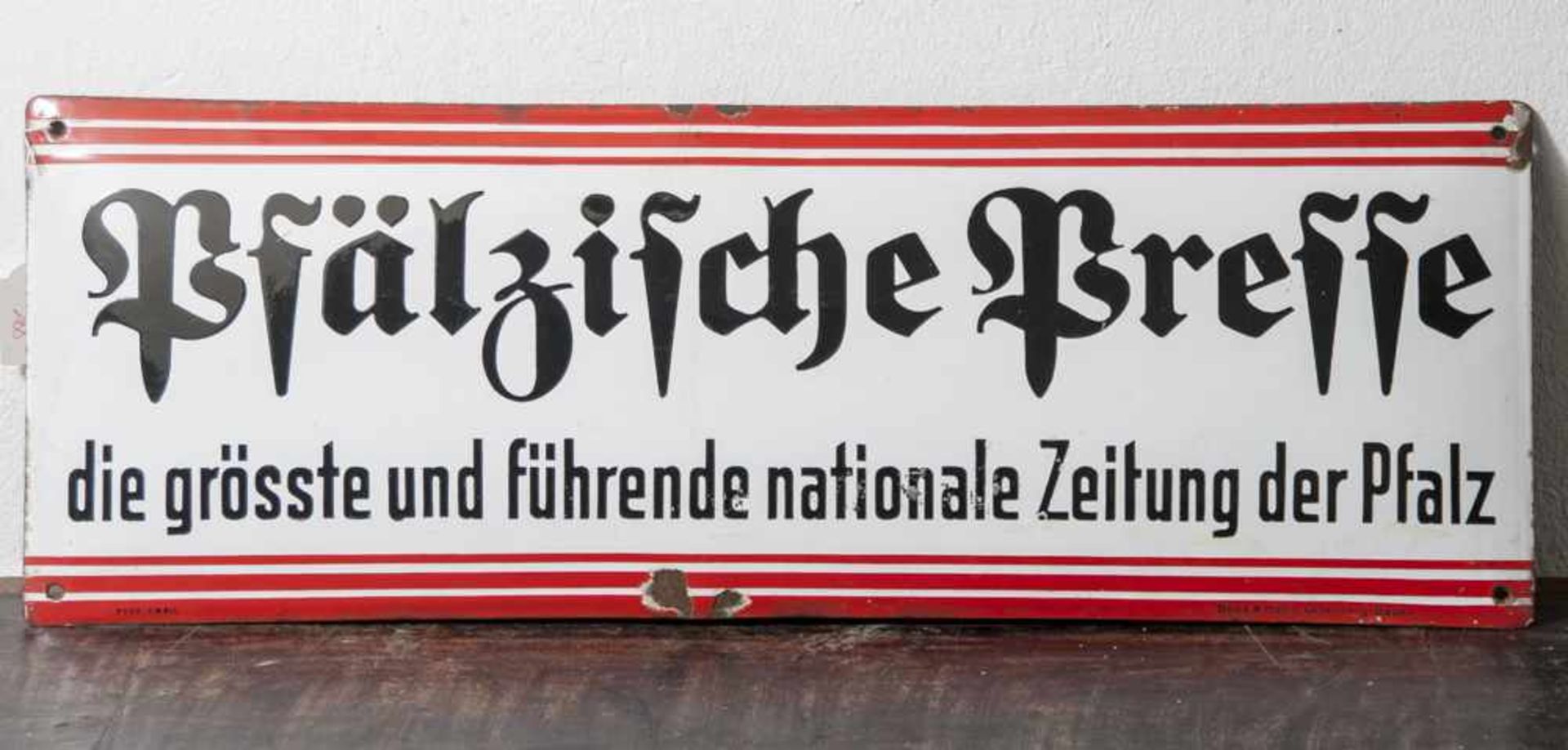 Emailschild "Pfälzische Presse", re. unten Herst. bez. Boos & Hahn, Ortenberg-Baden, li. unten