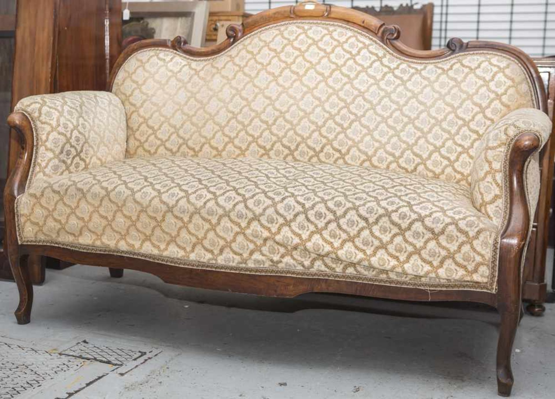 Sofa, Sitzbank im Stil des 18. Jahrhunderts, deutsch, um 1860/70, Nussholz mit schönem
