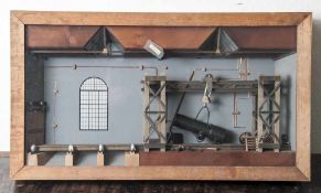 Kleine Wandvitrine, Modell einer Eisenbahn Werkhalle. Ca. 31,5 x 55,54 cm, T. ca. 8 cm.