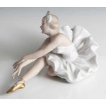 Figurine, Ballerina, Wallendorf, Thüringen, grüne Stempelmarke "W unter Krone", Körper aus