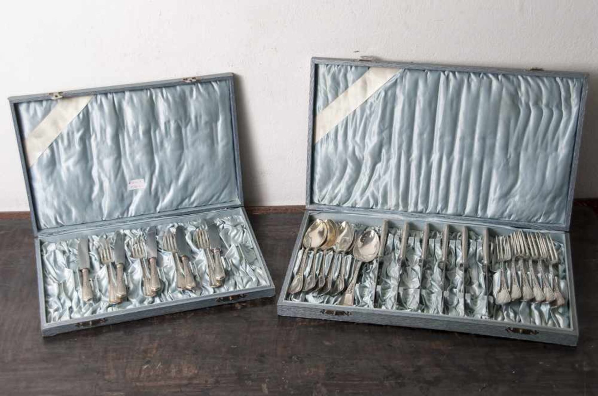 Konvolut Essbesteckteile, Silber, Punze 800, bestehend aus: 4 mittleren Gabeln, 6 großen Gabeln, 6