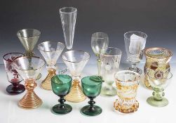 Konvolut von 14 verschiedenen Gläsern (kleine Glassammlung), 18.-20. Jahrhundert, farbloses Glas,
