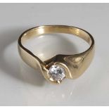 Solitärring, Gelbgold 750, ausgefasst mit 1 Brillanten, ca. 0,20 ct/H/si-P1. Ringgröße: 51, ca. 4,