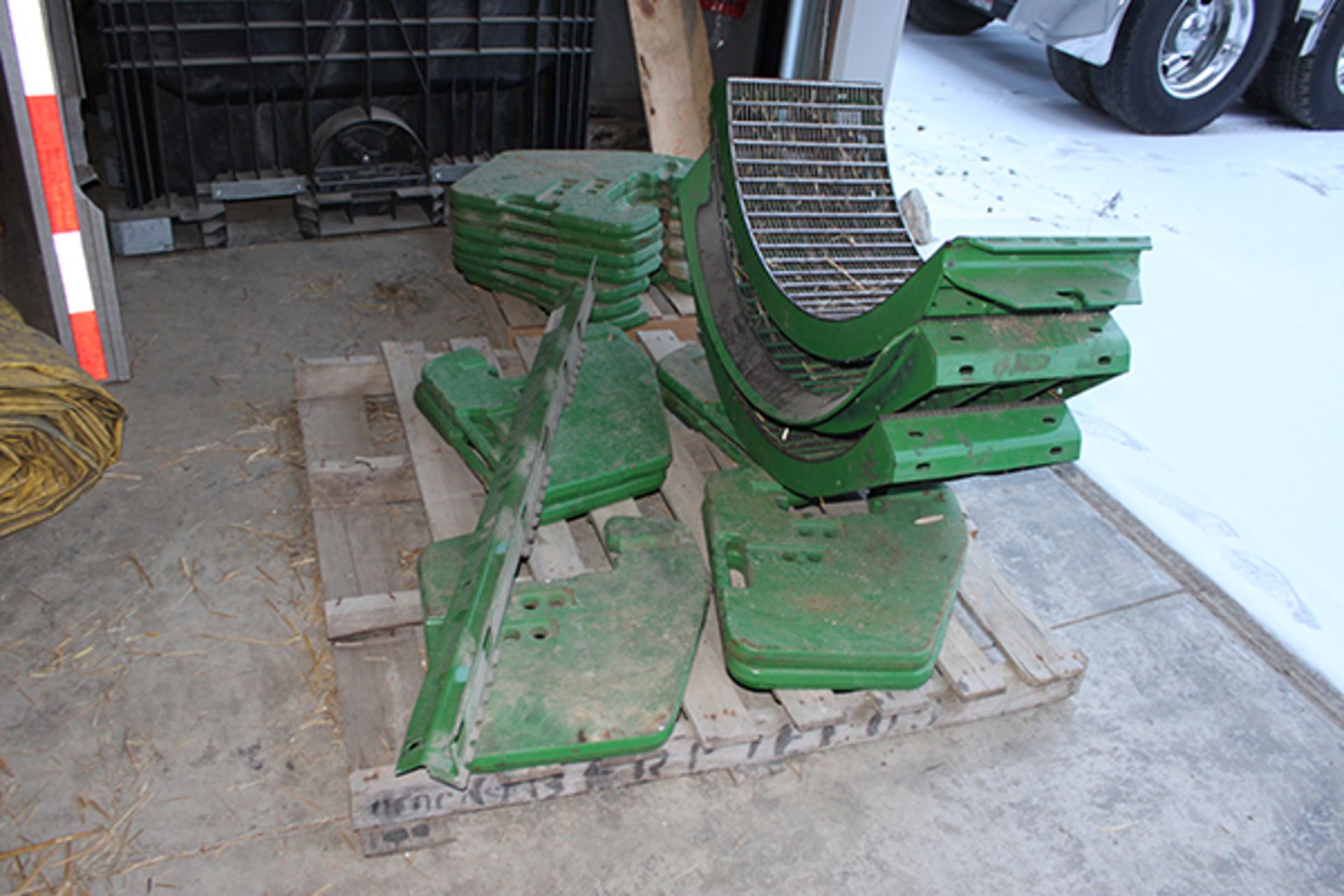 Wheat Concaves - Fit john deere 60/70 and all s series part # BXE10388, Small wire concaves, Used