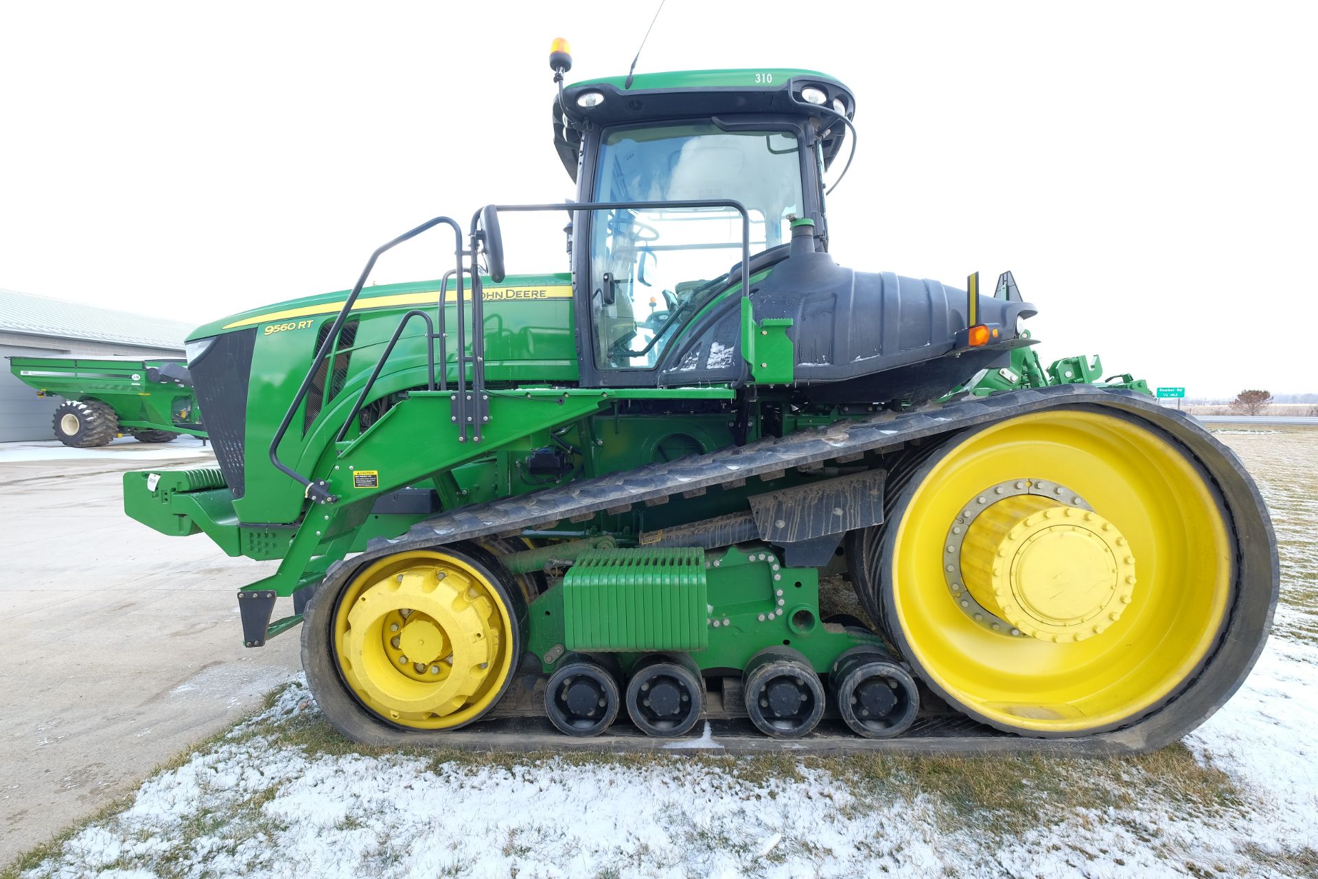 John Deere Tractor 9560RT (2013) - 1RW9560RADP902666 - 2,014 hours, 560 hp, 36" tracks, 50%, 5 - Image 2 of 14