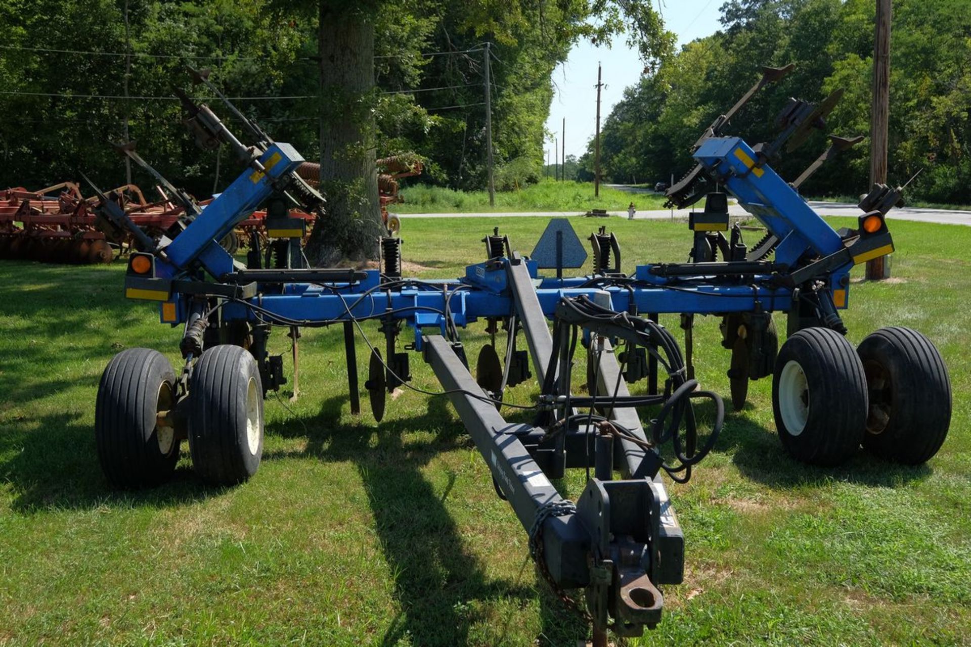 DMI 2500D Chisel Plow - Image 3 of 6