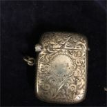 Silver vesta case with matches (17.6g) hallmarked Birmingham 1902-03