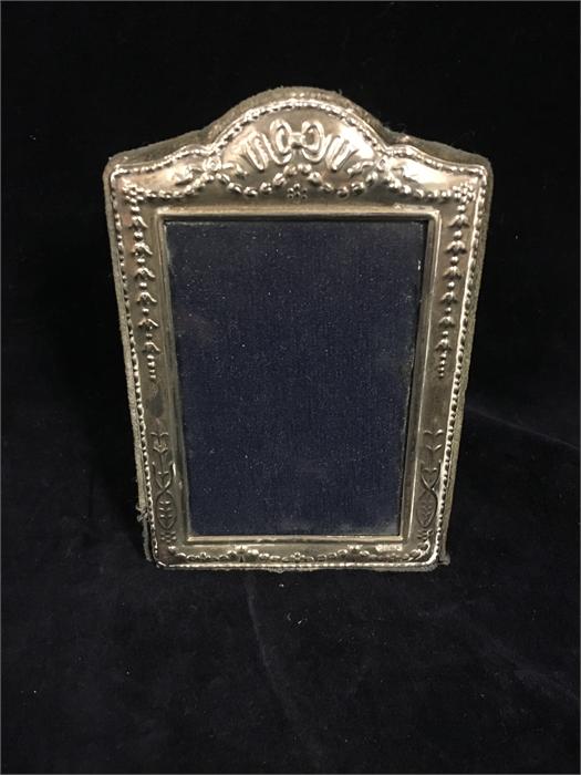 A silver picture frame