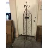 5' folding lattice garden spire