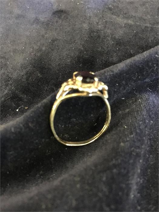 A hallmarked 9ct gold ring - Bild 2 aus 2