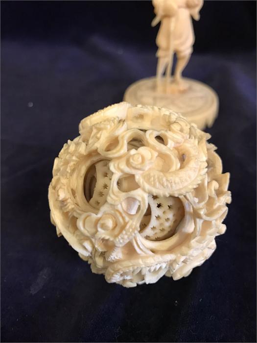 A Ivory puzzle ball on stand - Bild 4 aus 10