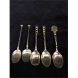 Five silver teaspoons (64.2g)