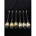 Six silver spoons with a golf theme (97.5g)