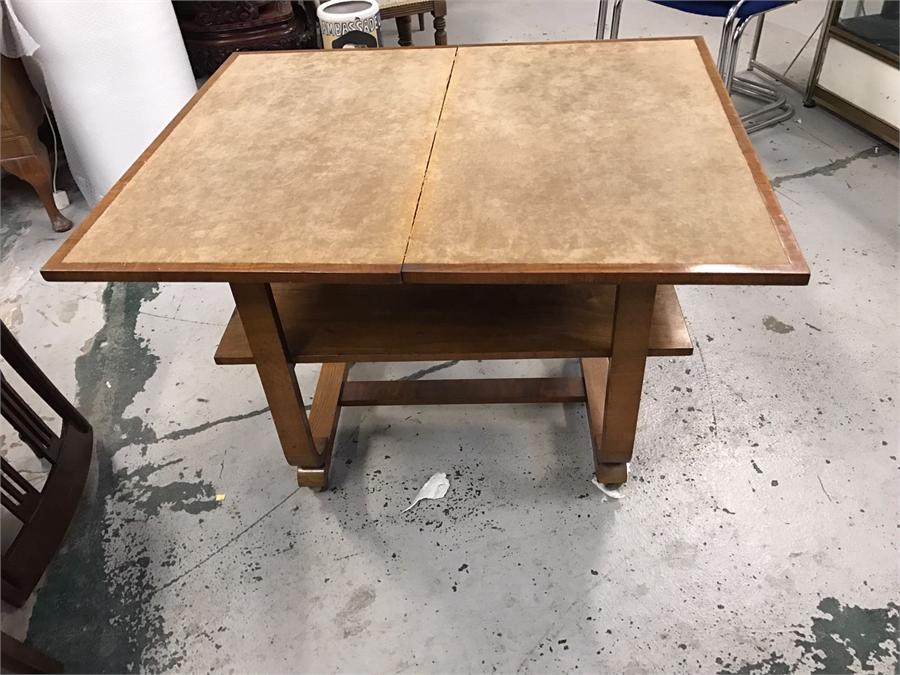 A Mid Century card table on castors - Image 3 of 3