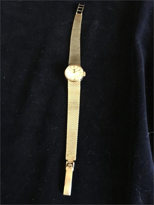 A Ladies Longines 9ct gold watch (22.8g)