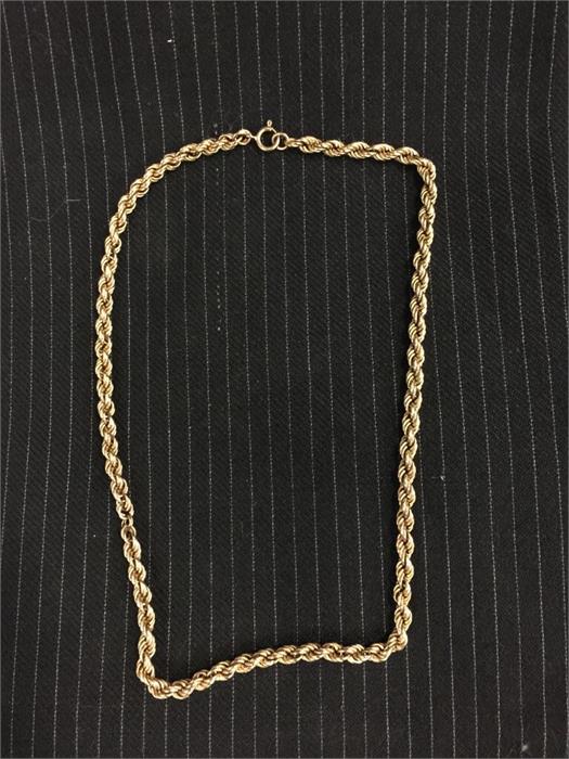 9ct gold necklace (7.8g)