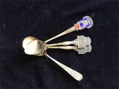 Four silver teaspoons (81.1g)