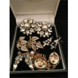 A small box of quality jewellery to include earring sets