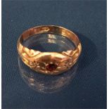 A 9ct gold ring