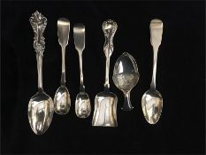 A selection of hallmarked silver items to include caddy spoon, teaspoons etc (131g)