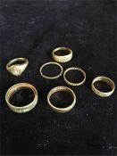 A selection of 9ct gold rings 19.6g