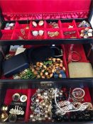 A Jewellery box with contents