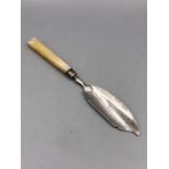 A hallmarked silver fish knife with mother of pearl handle