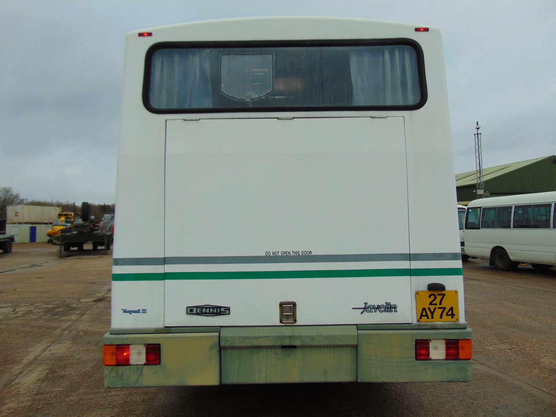 Dennis Javelin Vanguard III 40 Seat Coach - Image 7 of 15