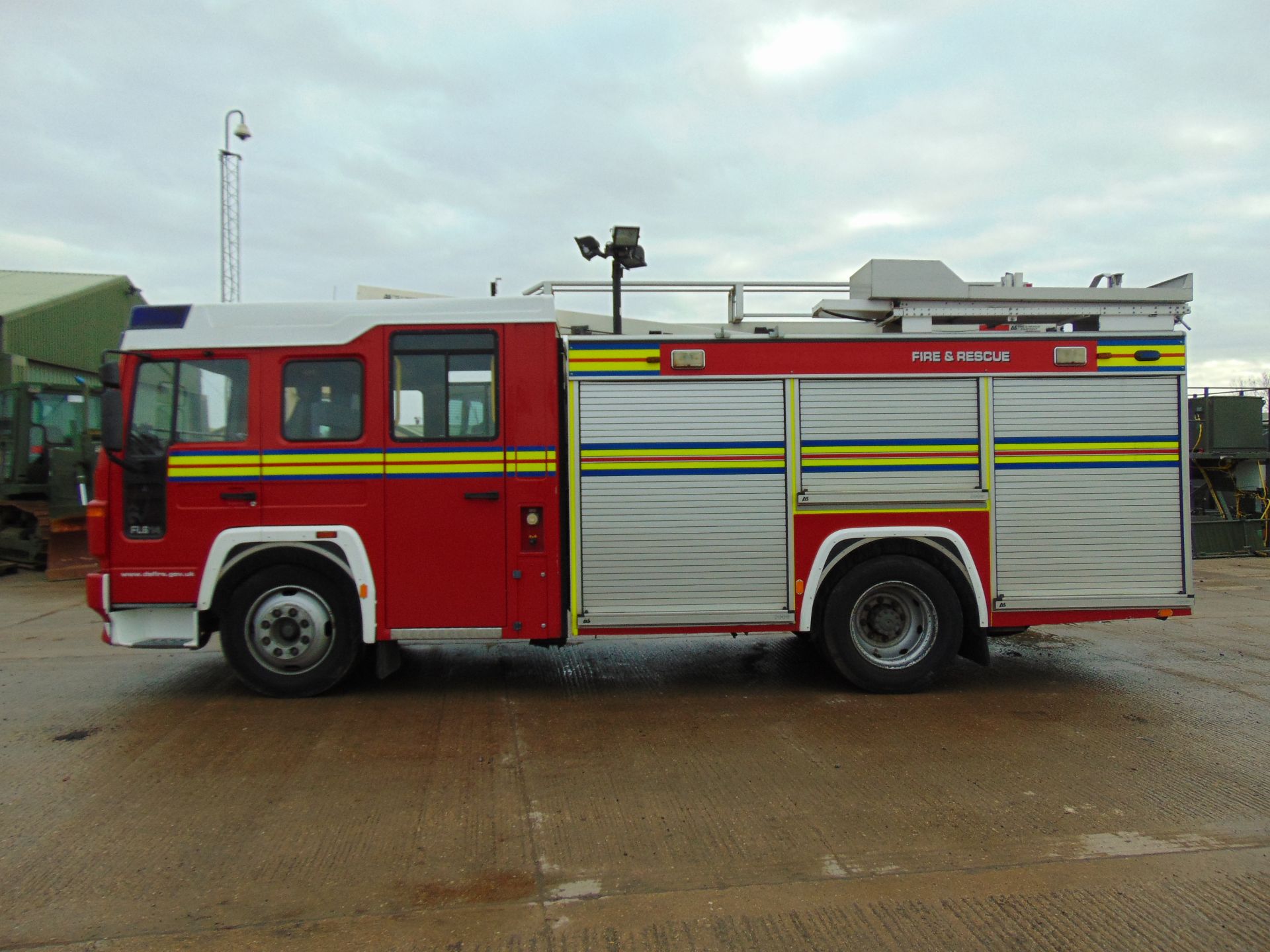 Volvo FL6-14 Fire Engine - Image 4 of 28