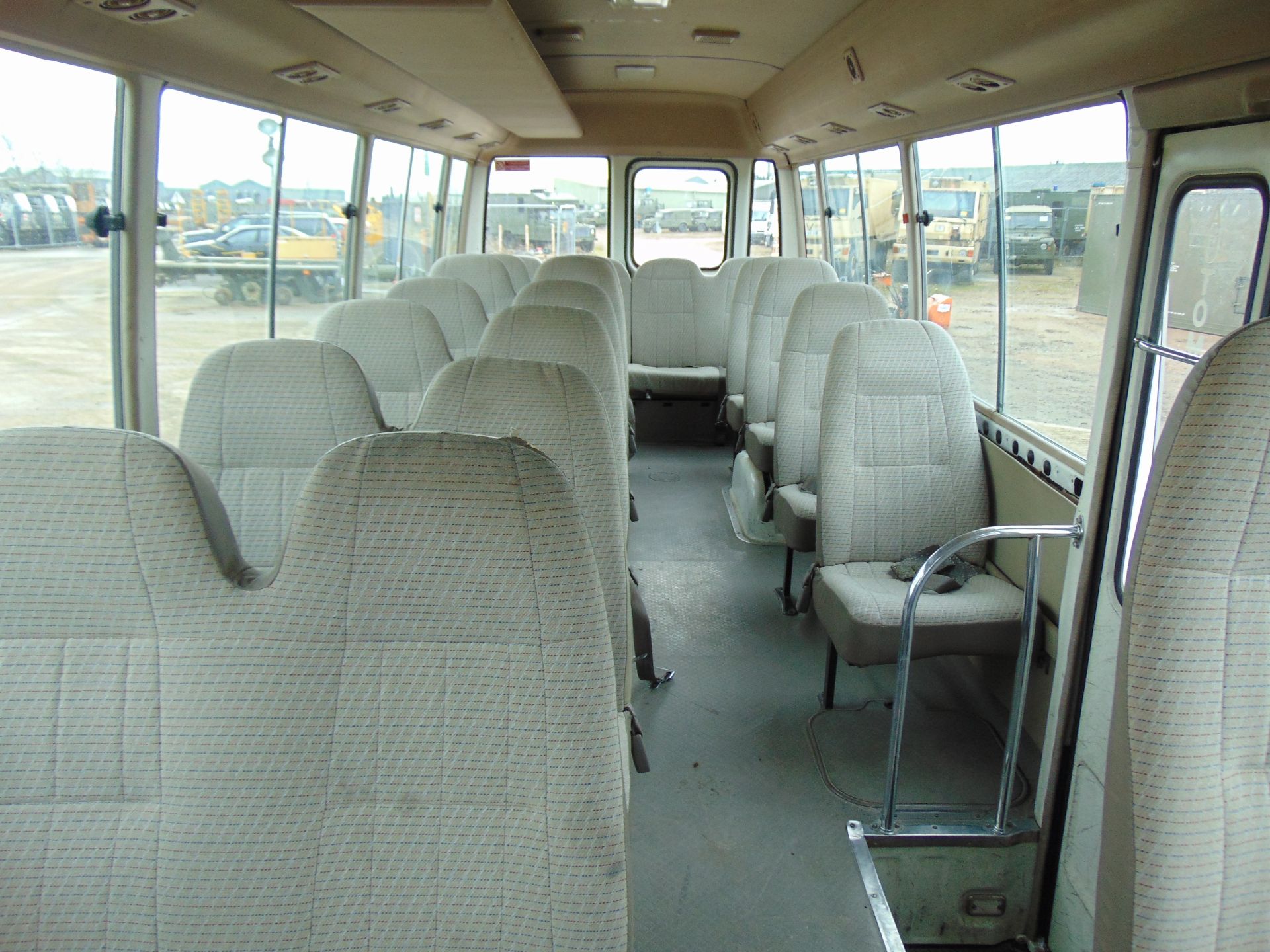 Toyota Coaster 21 seat Bus/Coach - Image 14 of 16