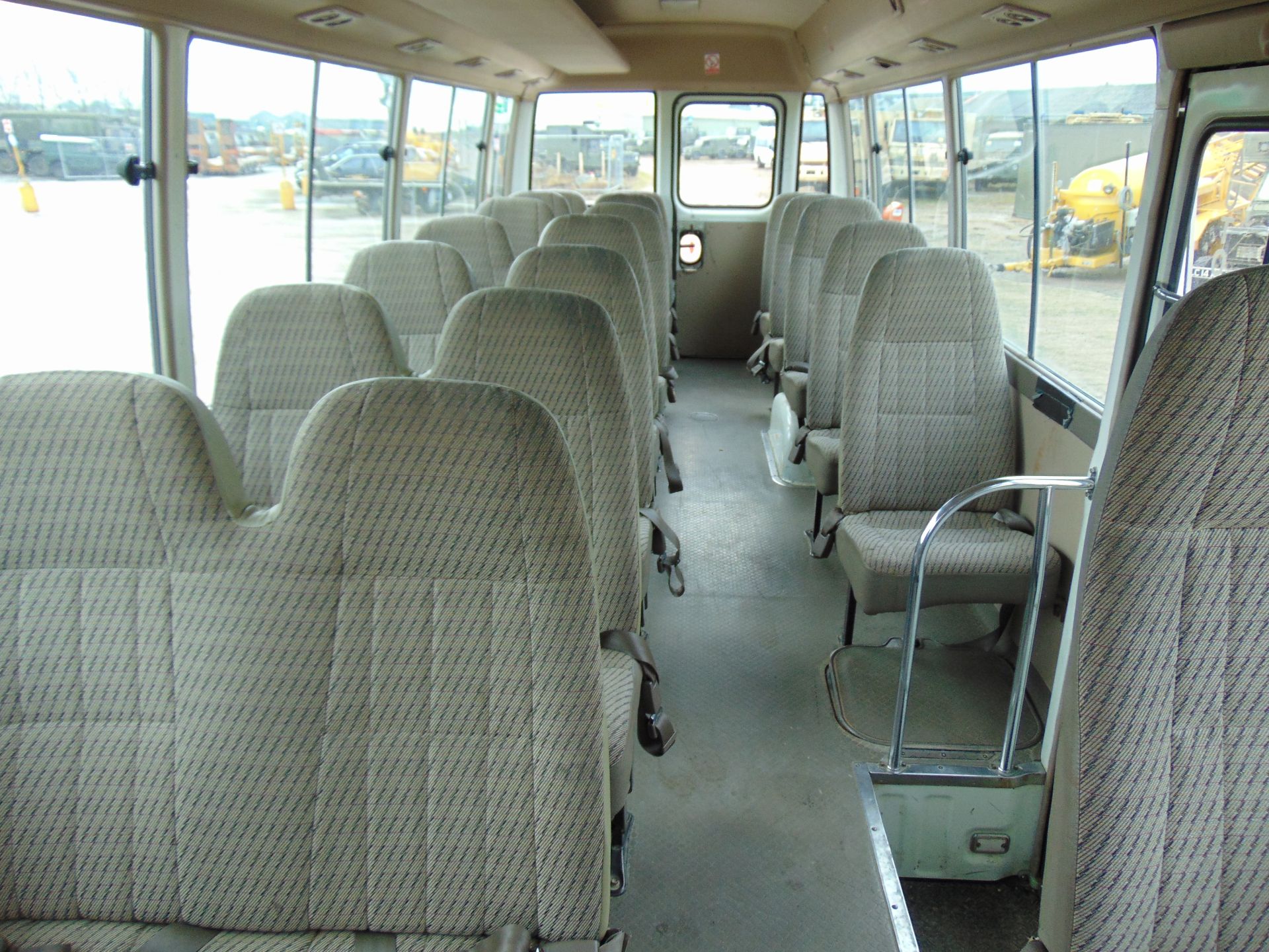 Toyota Coaster 21 seat Bus/Coach - Image 14 of 15