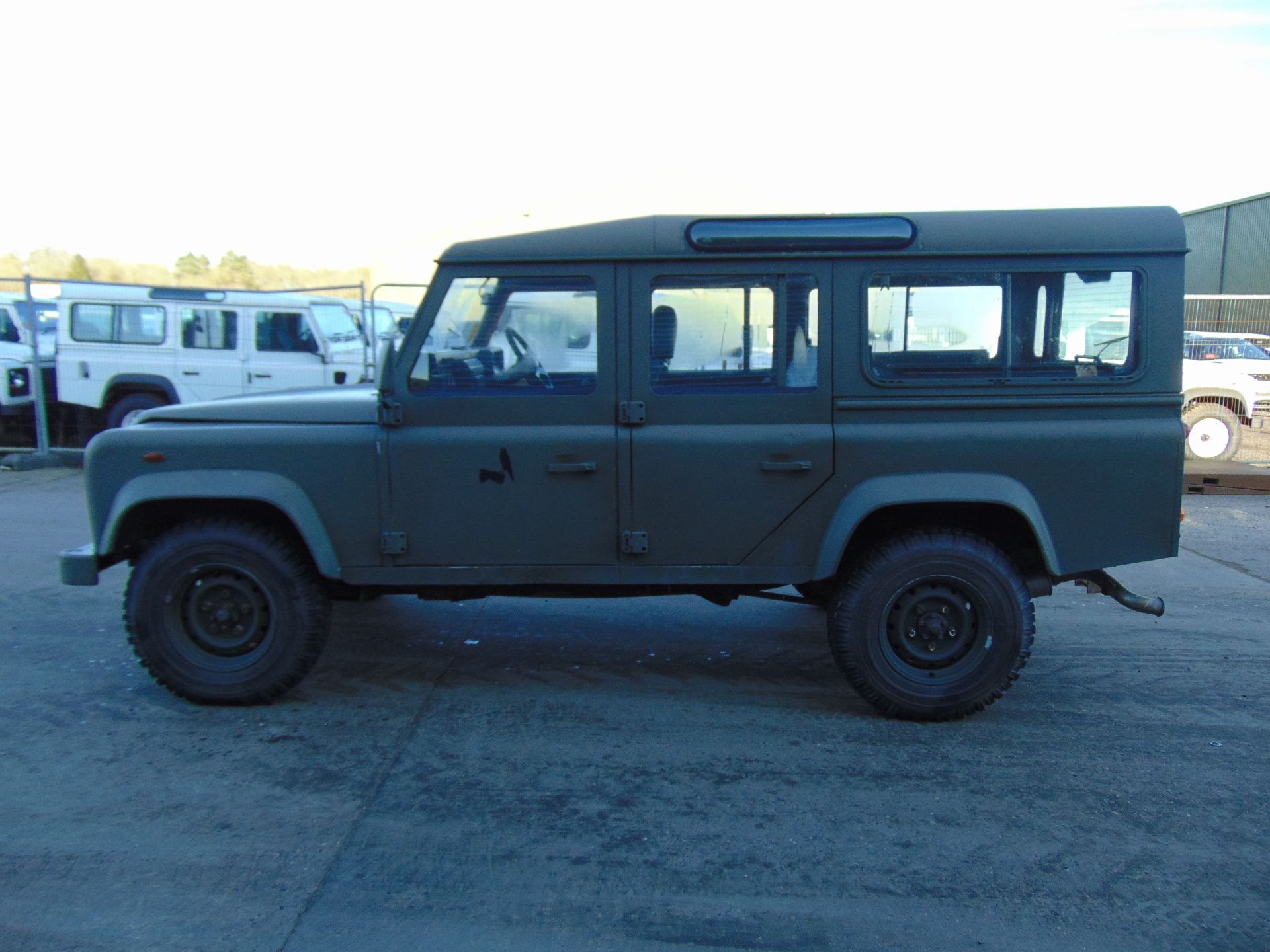 Land Rover 110 TD5 Station Wagon - Image 4 of 20