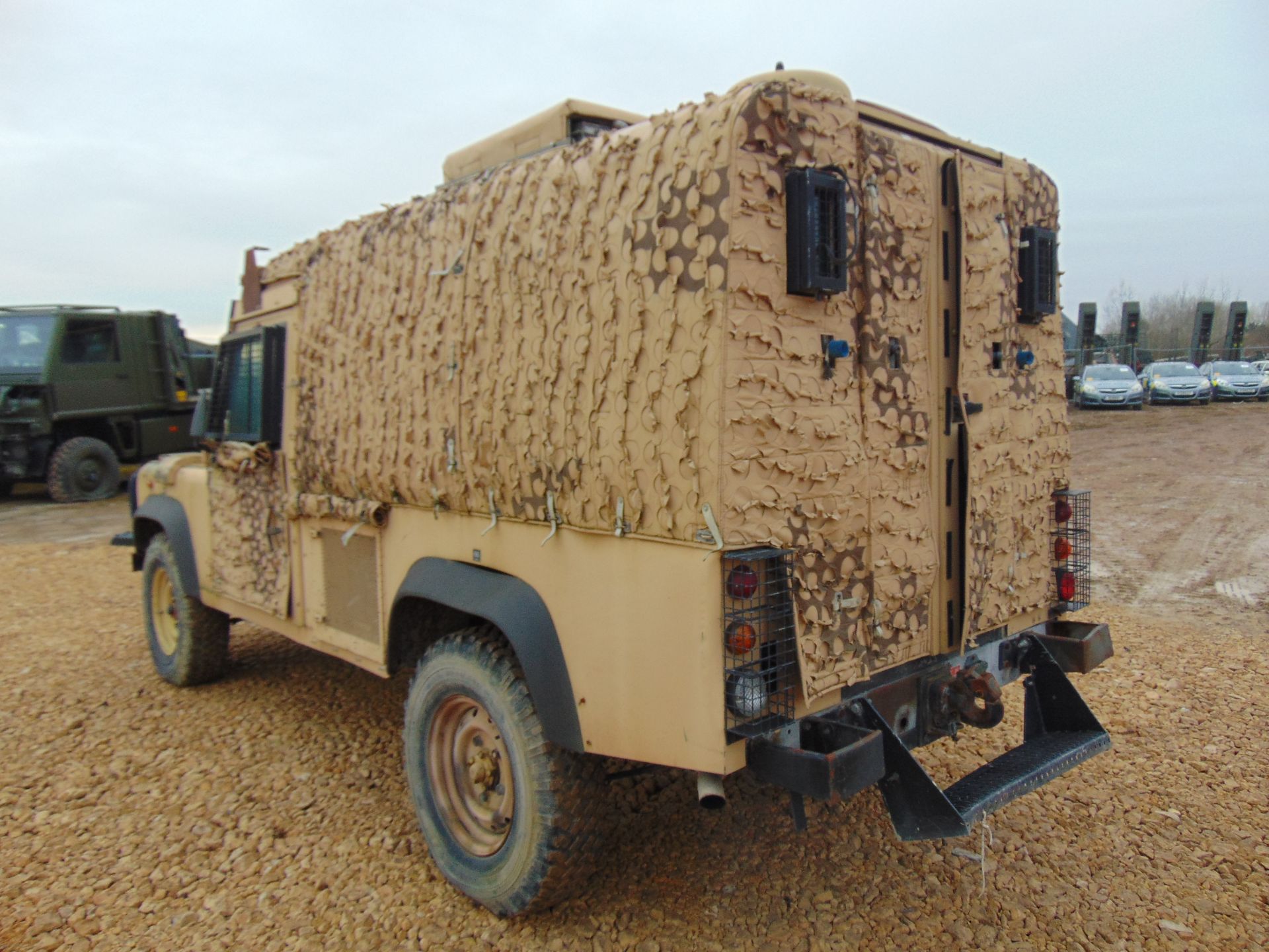 Land Rover 110 300TDi Snatch-2A - Image 8 of 17