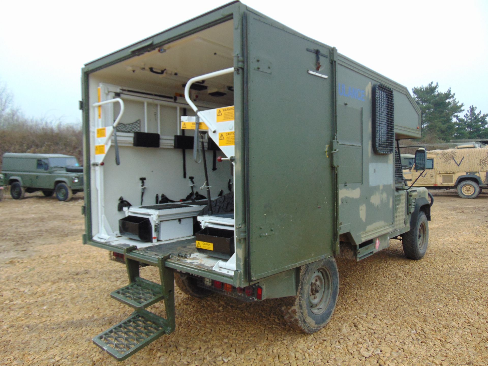 Military Specification Land Rover Wolf 130 ambulance - Image 12 of 17