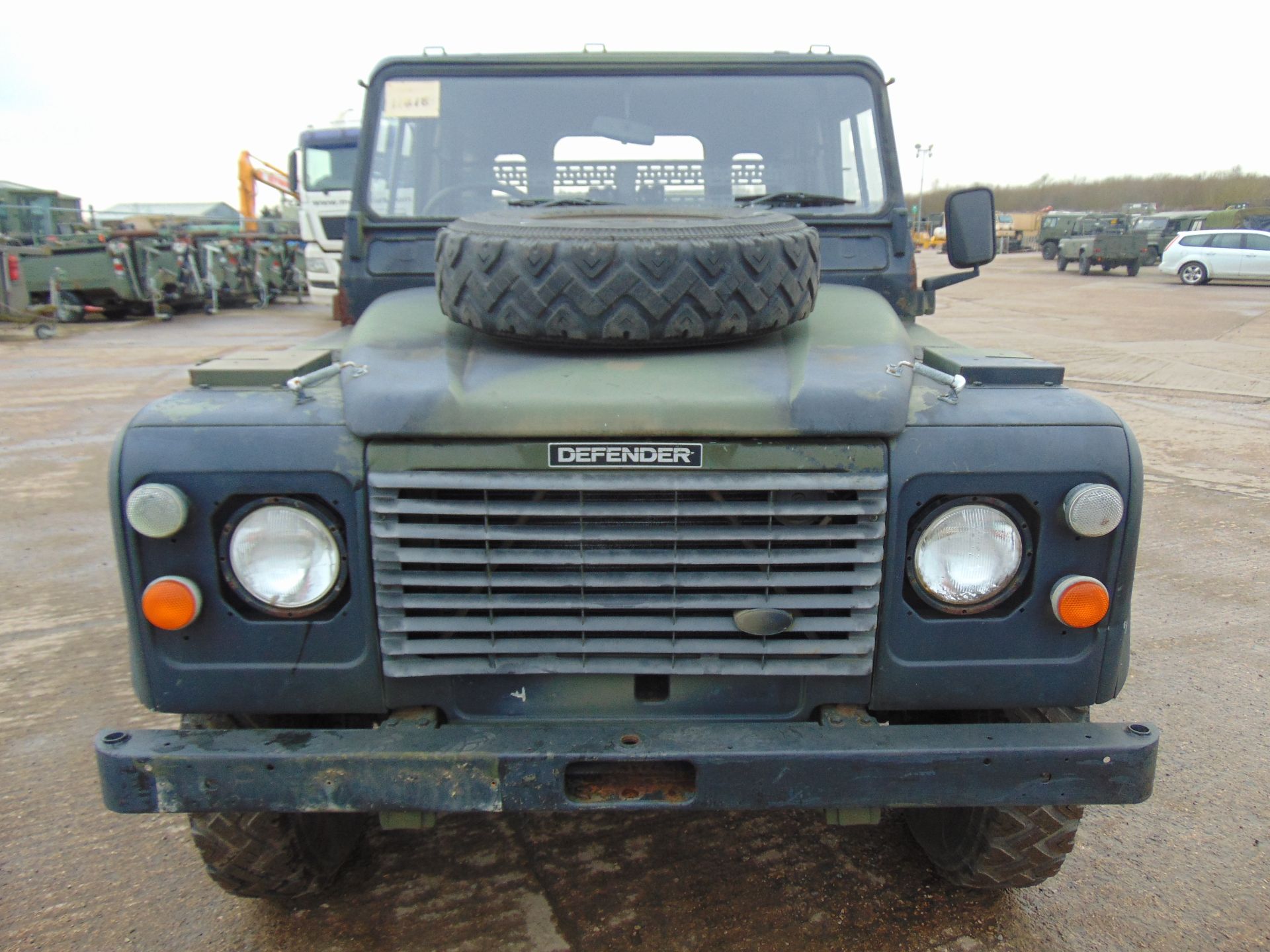 Land Rover Defender 90 Hard Top - Image 2 of 19