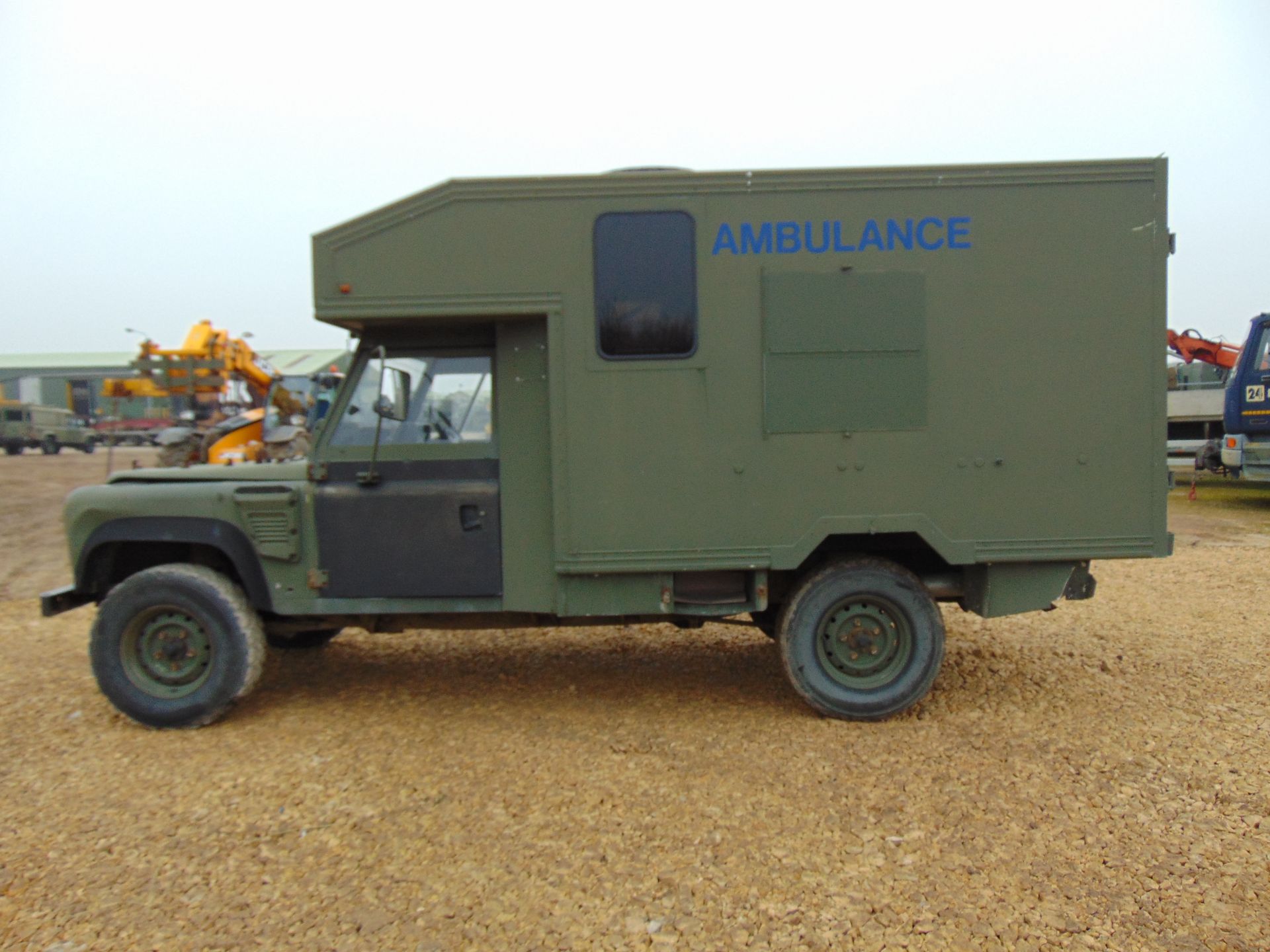Military Specification Land Rover Wolf 130 ambulance - Image 4 of 19