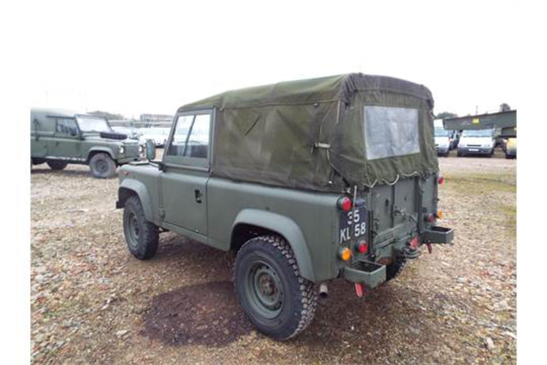 Land Rover Defender 90 Soft Top - Bild 8 aus 22