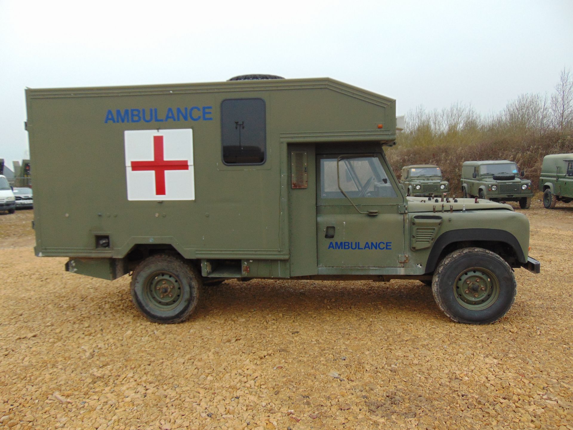 Military Specification Land Rover Wolf 130 ambulance - Image 5 of 19