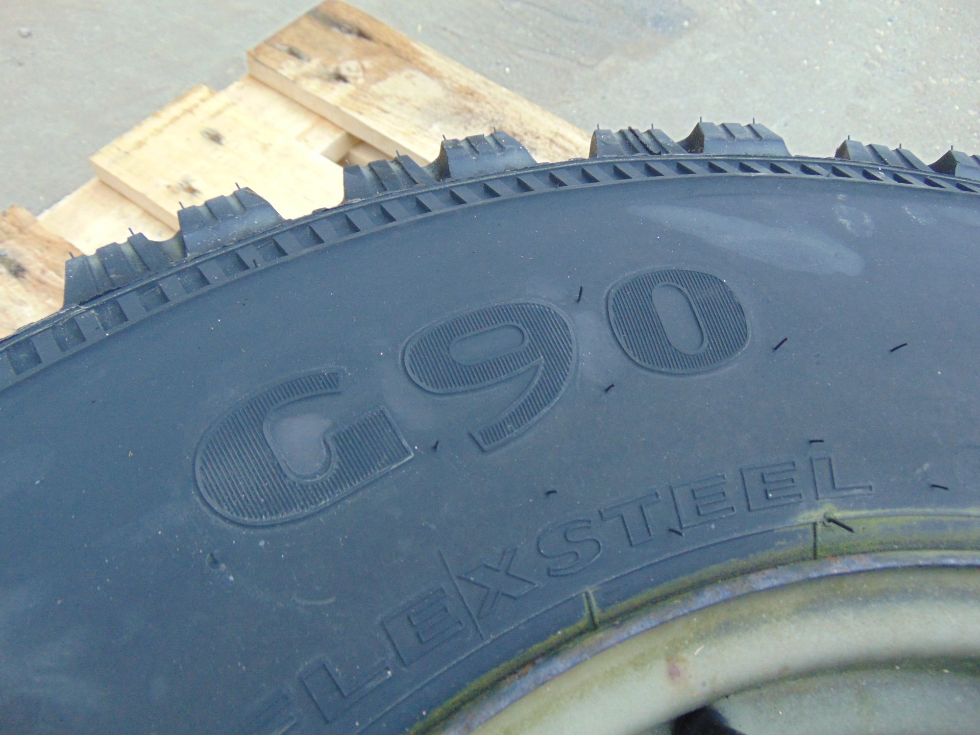 1 x Goodyear G90 7.50R 16C Tyre complete with Wolf Rim - Image 4 of 6