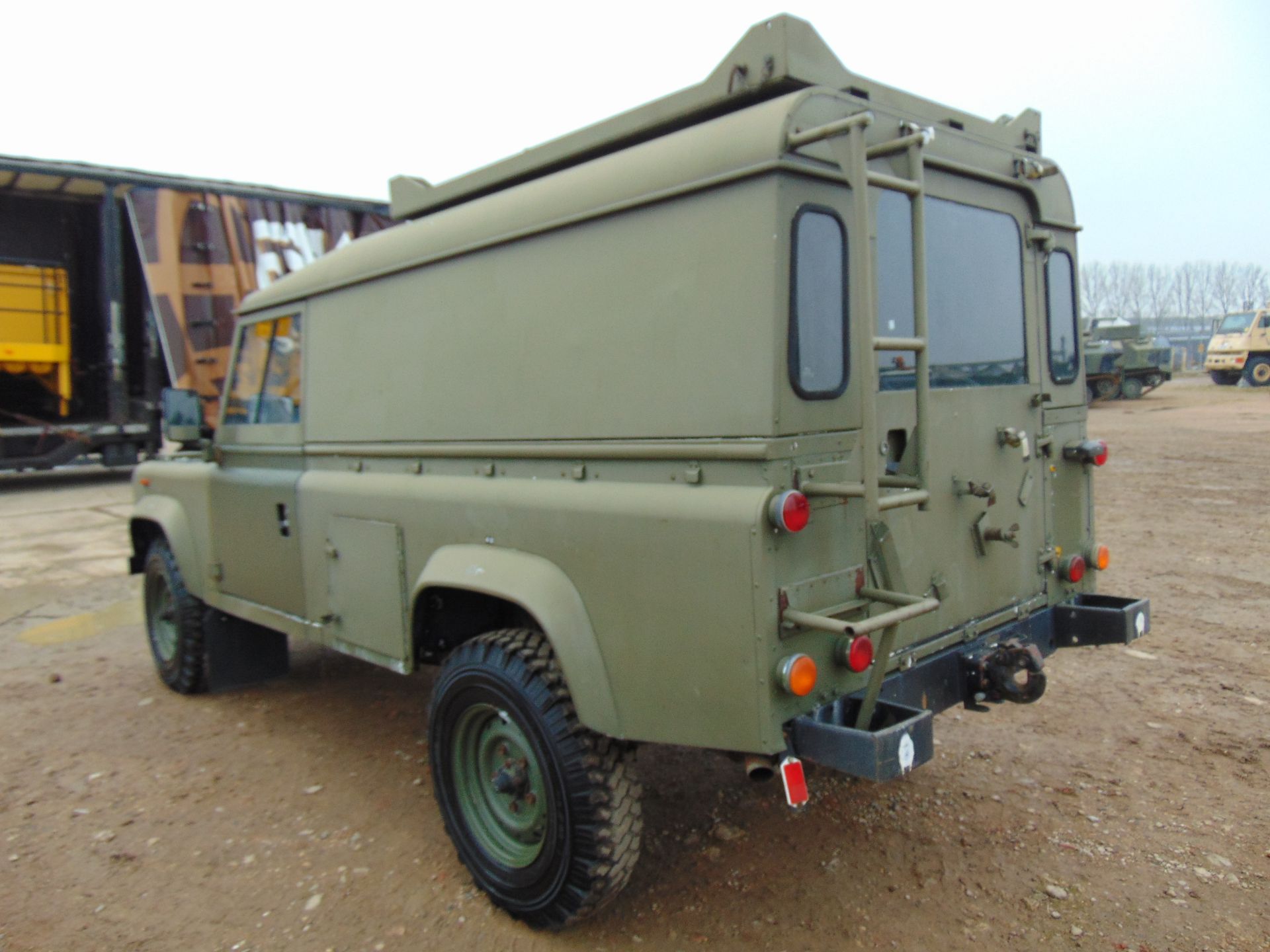 Ultra Rare Helisupport Land Rover 110 Hard Top - Image 8 of 23