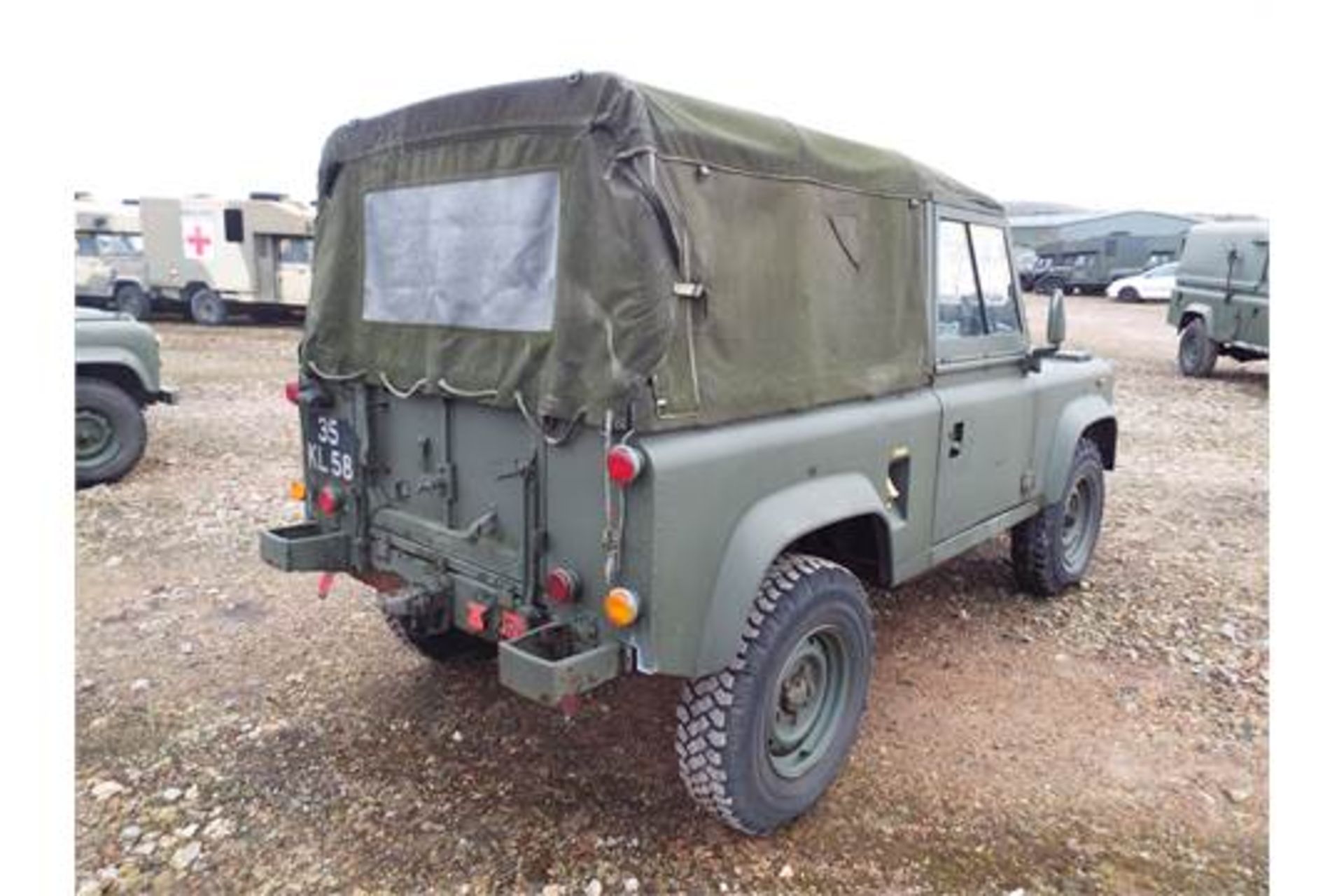 Land Rover Defender 90 Soft Top - Bild 6 aus 22