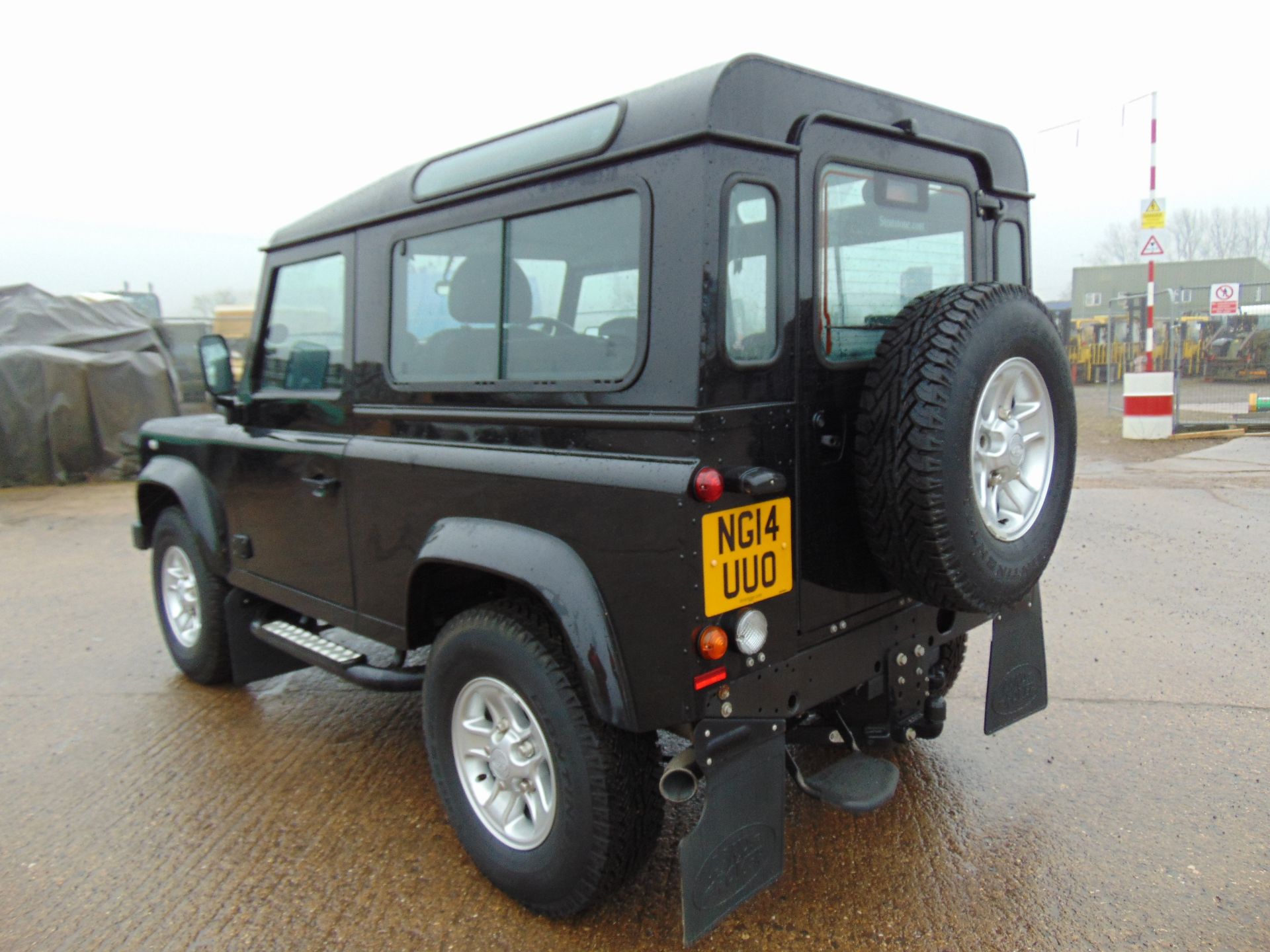 2014 Land Rover DEFENDER 90 2.2d XS - Image 8 of 21