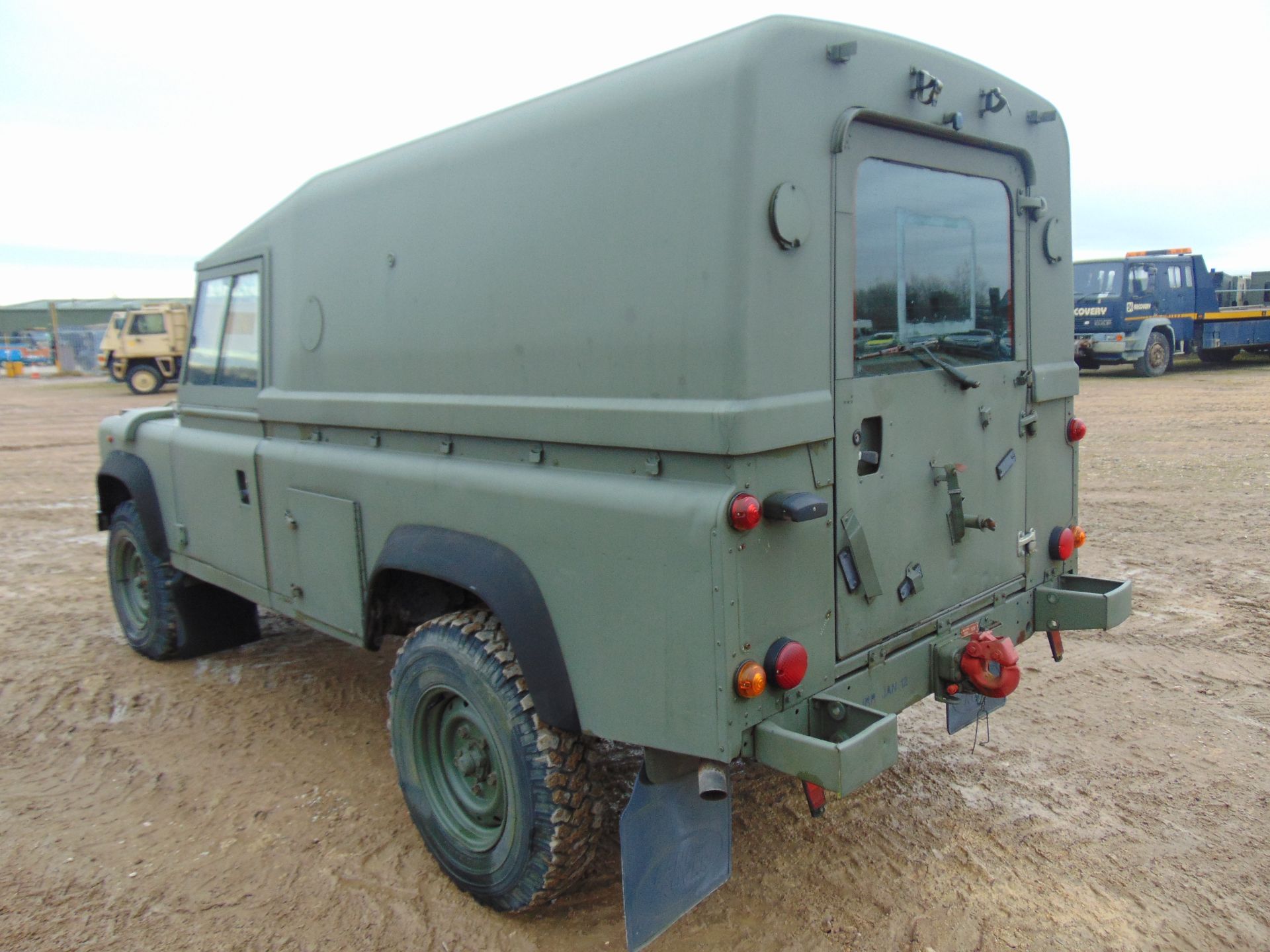 Land Rover Defender 110 Winterised Hard Top - Image 8 of 25