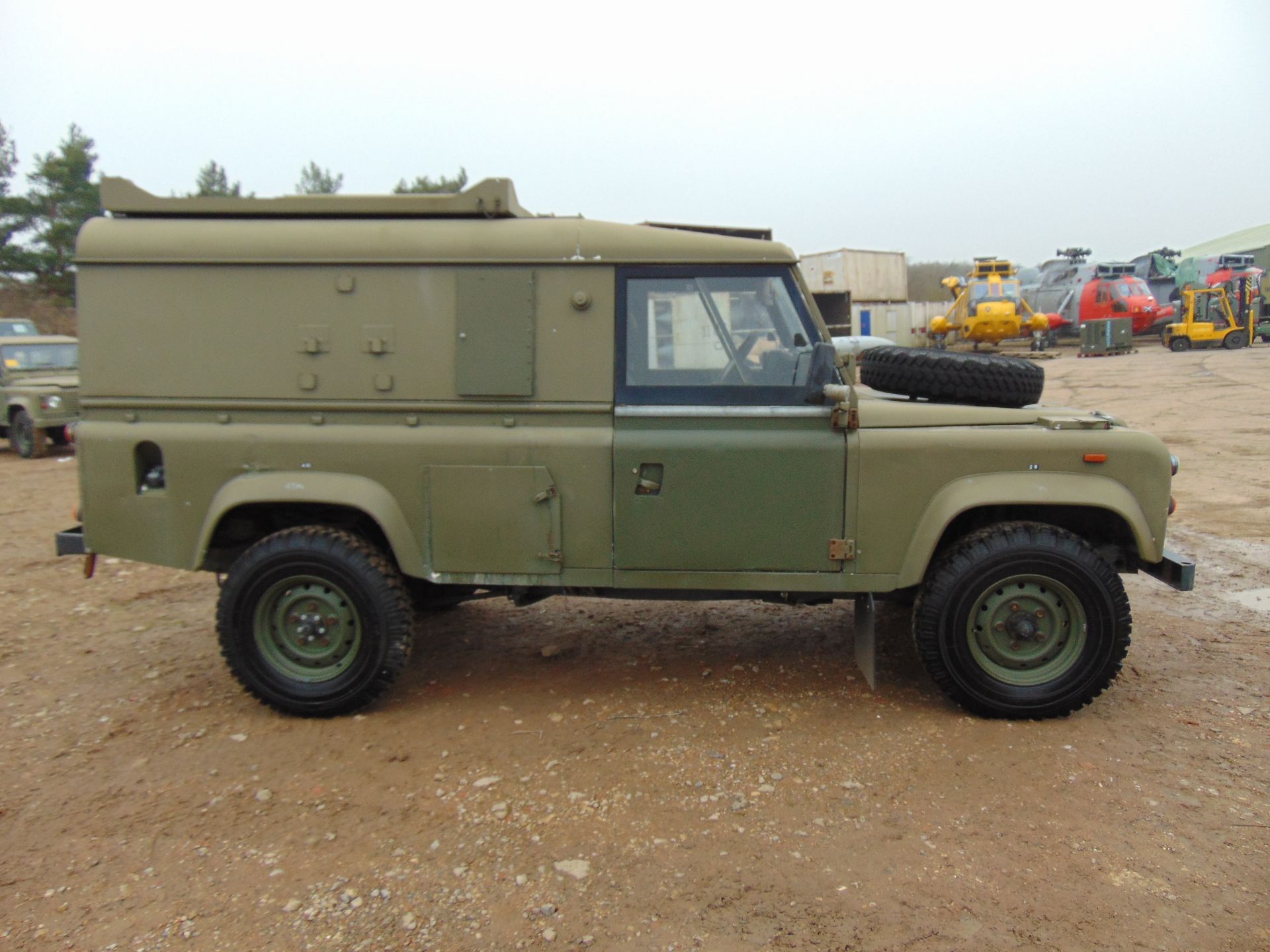 Ultra Rare Helisupport Land Rover 110 Hard Top - Image 5 of 23