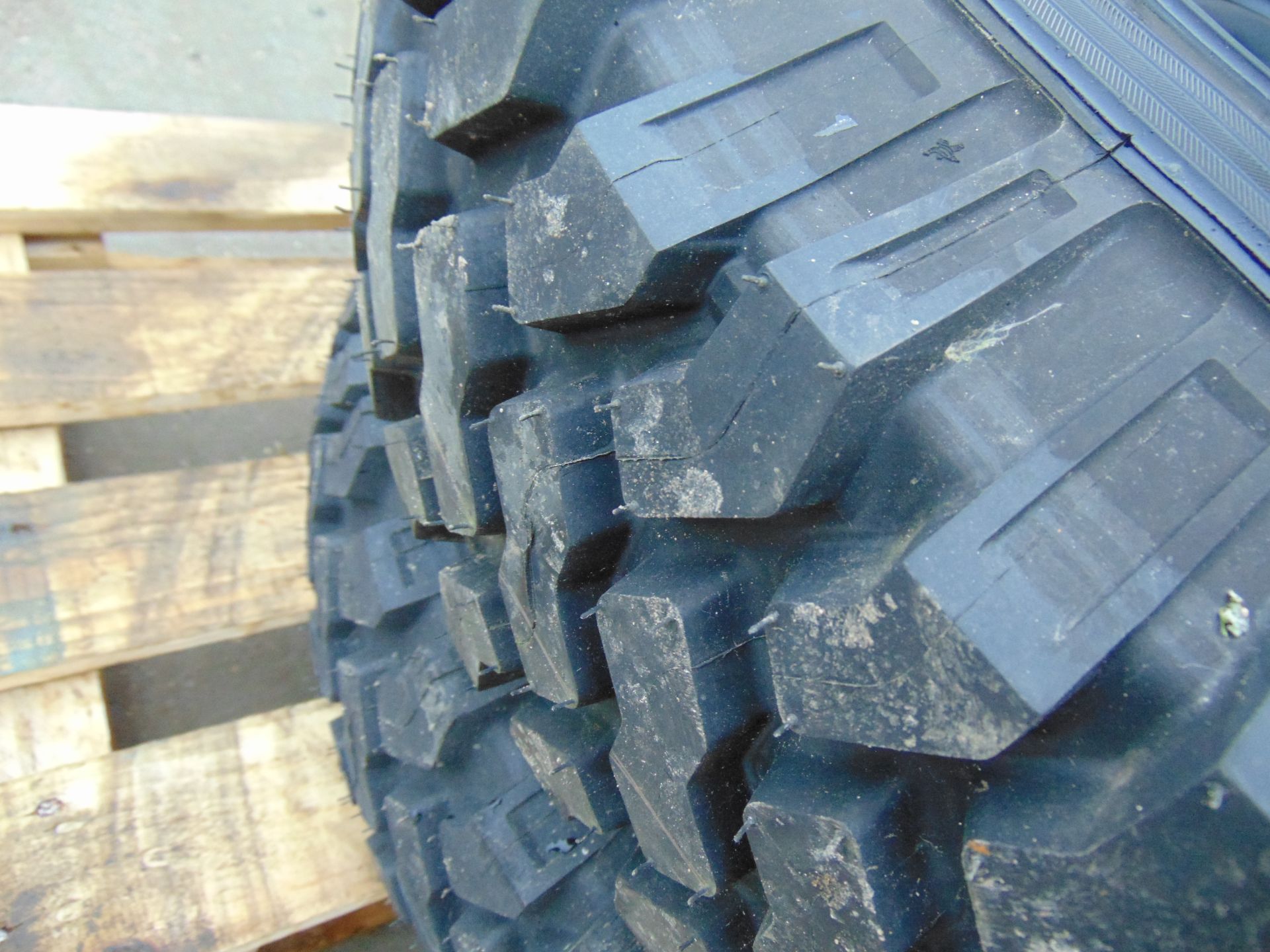 2 x Michelin XZL 7.50 R16 Tyres complete with Wolf Rims - Image 6 of 6